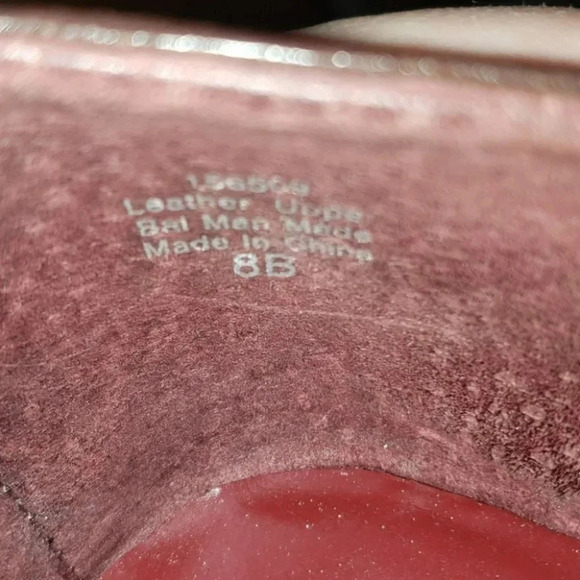 Maripe' 8M  Retro brown/tan‎ leather 2.5" heels - Picture 8 of 8